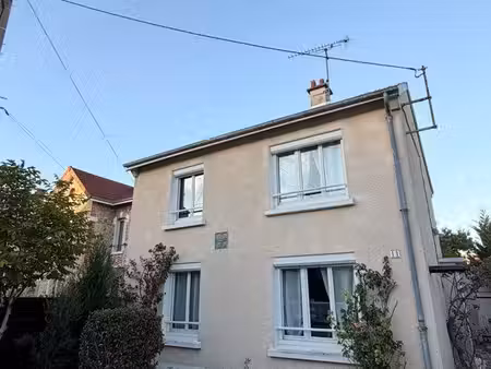 maison individuelle proche toutes commodités à vendre