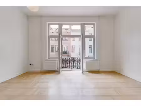 ixelles – maison de caractère avec garage