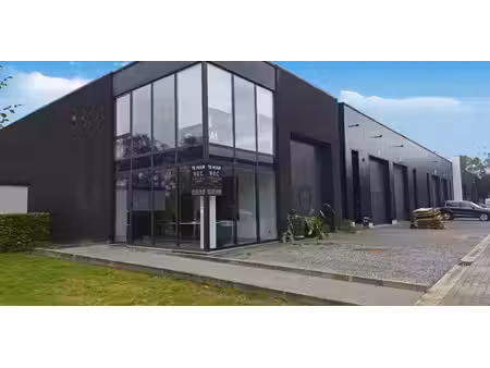bâtiment d’entreprise à louer à niel pour € 3.495