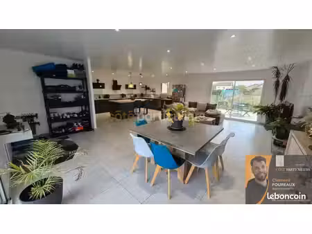 maison 6 pièces 158 m²