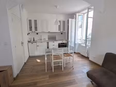 appartement meublé - duplex lumineux 3 pièces - voiron centre ville - calme impasse - jard