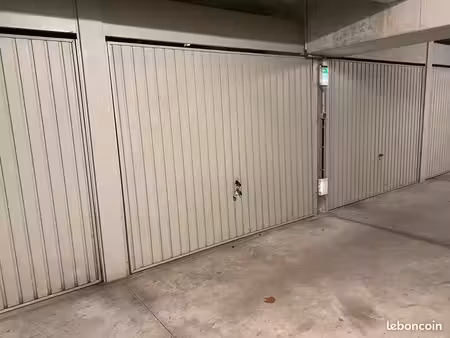 location garage securise sanary sur mer au centre ville
