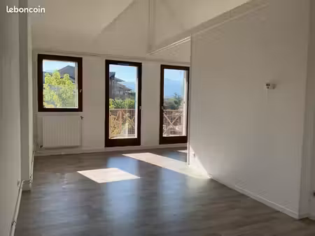 appartement 1 pièce 50 m²