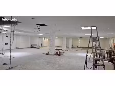 local commercial de 500m² (salle de fête) asnières sur seine