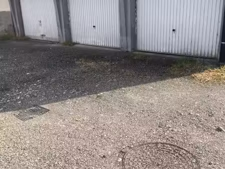 parking/box 15 m² mulhouse