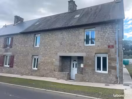 maison de bourg en pierre avec dépendances et grand terrain – un beau potentiel à hamelin