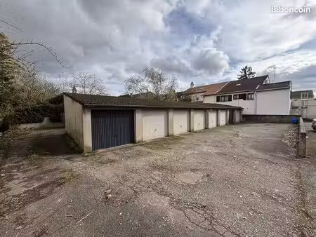 vend garages guenange