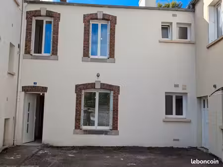 maison de ville à louer