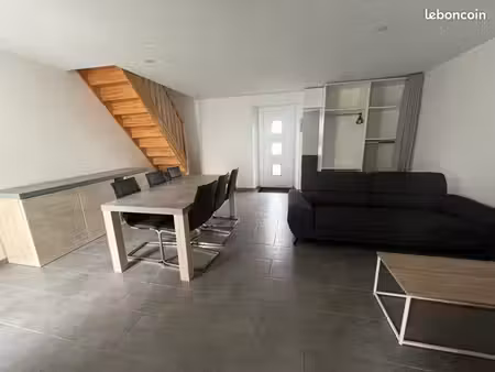 maison t3 meublé avec petite terrasse