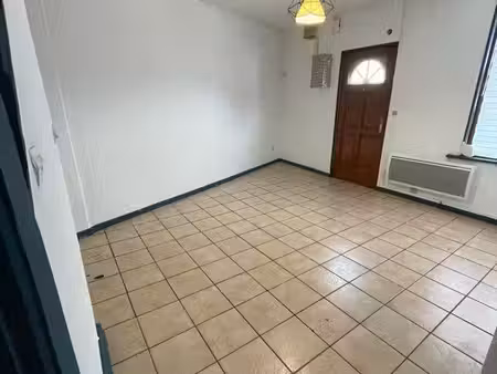 maison de ville avec jardin et cave – louée 620 /mois  idéale investisseur