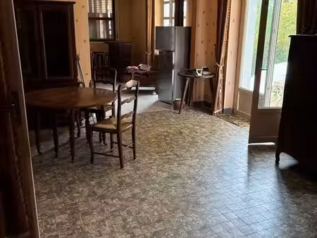 belle maison proche gare   école   commerces
