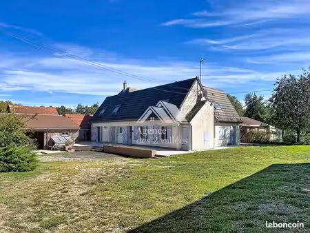 ferme 9 pièces 284 m²