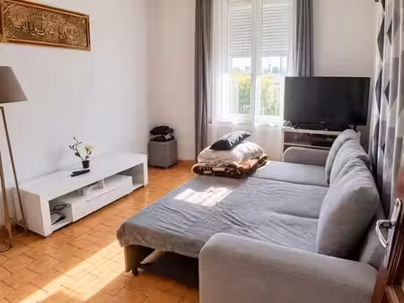 maison 8 pièces 94 m²