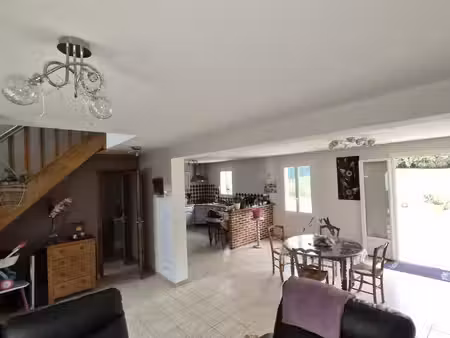 maison 6 pièces 143 m²