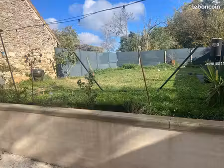 maison de charme sur trois niveaux avec jardin – monneville – 250 000 /