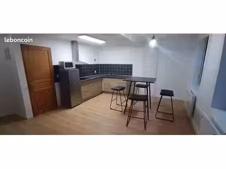 t2 meublé en duplex