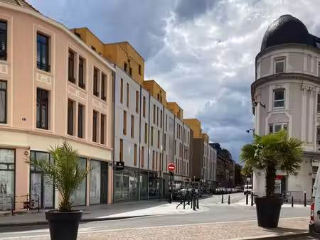 à vendre très bel appartement duplex plein centre de roubaix