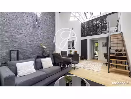 loft/atelier/surface 7 pièces 155 m²