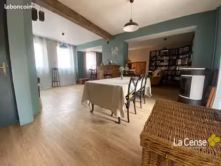 maison 7 pièces 205 m²
