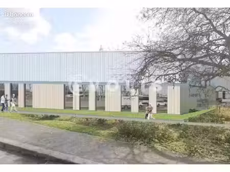 local commercial 136 m²