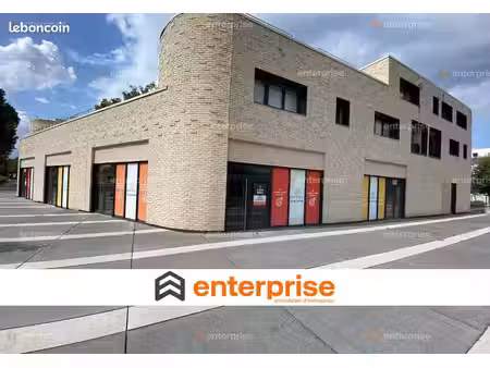 local commercial 365 m²