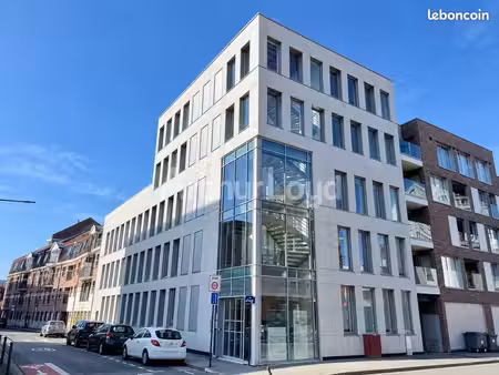 bureaux 419 m²