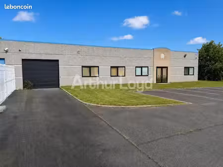 local industriel 440 m²