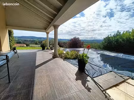 maison 6 pièces 170 m²