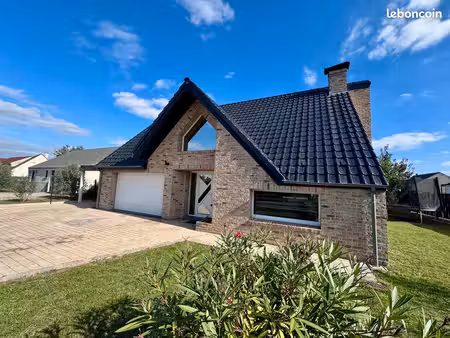 maison contemporaine bord des eaux
