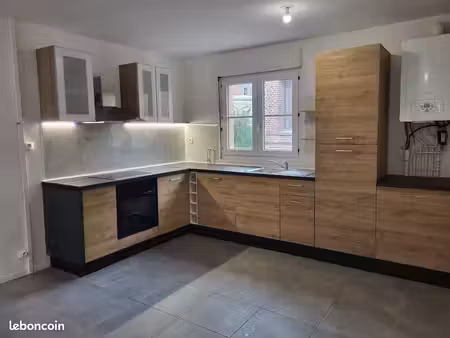 maison 3 ch + garage attenant