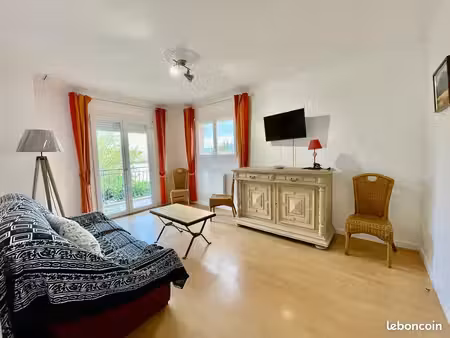 maison traditionnelle 2 appartements indépendants