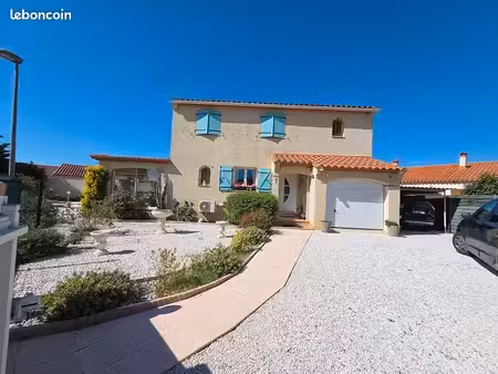 belle villa  4 faces  6 pièces  sans travaux  quartier résidentiel