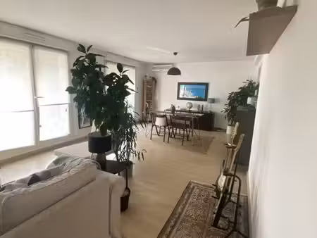 appartement 4 pièces 87 92 m² carrez  traversant  terrasse et double garage  strasbourg