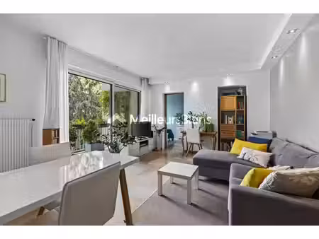 annecy - triangle d'or - t2 de 48 m² - proche lac