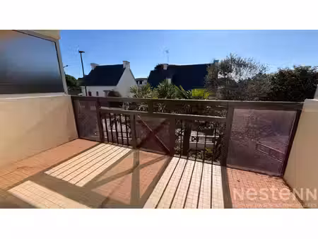 quiberon - appartement de 25 m² à rénover avec parking et cave situé à 200 mètres de la gr