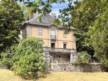 barnes aix-les-bains | demeure de caractère de 421 m² au cœur d’un parc arboré de 9 000 m²