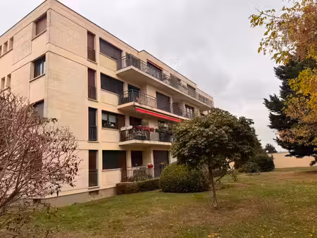 bel appartement résidence calme