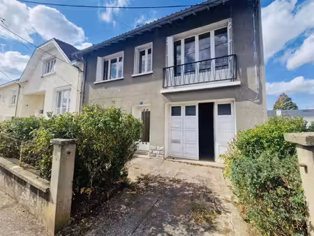 maison à vendre avec grand jardin de 724 m2 secteur puy la