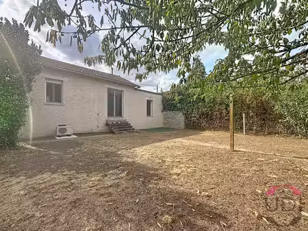 montluçon – hyper-centre-ville – maison de plain-pied de 71 m² avec jardin