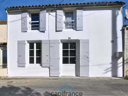 maison à vendre 3 pièces villeneuve la comtesse (17)avec jardin clos de 700m² et garage