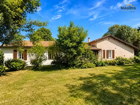 maison en pierre de plain-pied