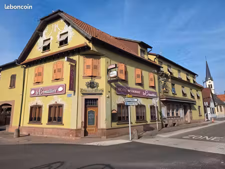 kaltenhouse : local commercial / ancien restaurant de 190 m² + 80 m² de caves  3 places de