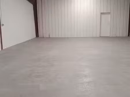 local commercial / entrepot