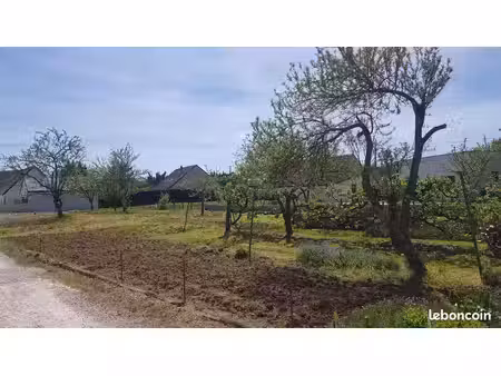 terrain 888 m² gergy