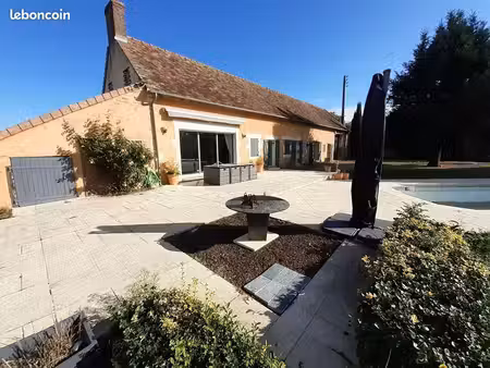 maison 5 pièces 198 m²