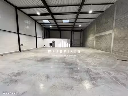 local d'activite 385 m² spay