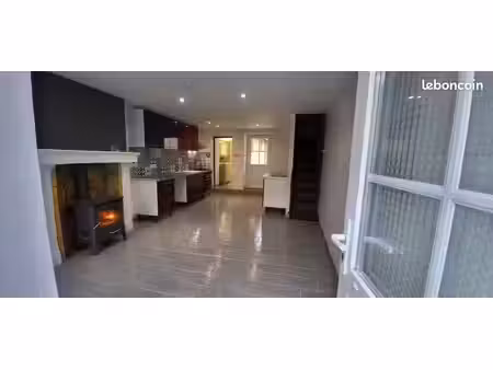maison de ville à noyen sur sarthe