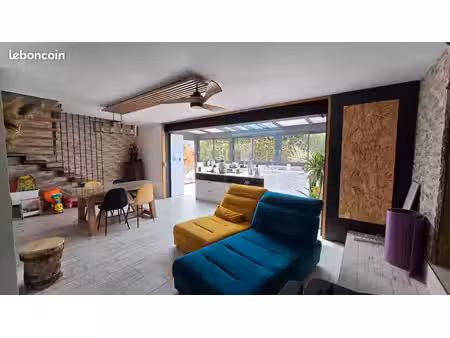 maison au cœur de village