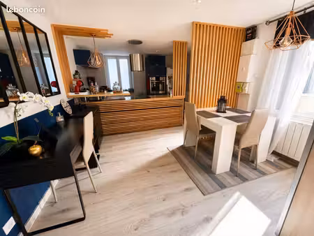 appartement f3 rue calme proche centre ville parking privé et box