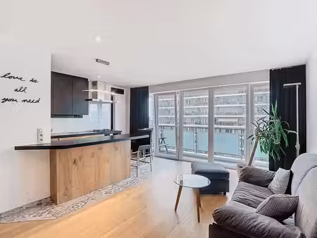 evere // appartement meublé avec balcon